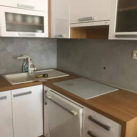 Downtown In The Heart Of The New Center, 4 Persons, Parking דירה *