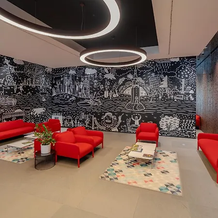 Downtown In The Heart Of The New Center, 4 Persons, Parking Διαμέρισμα