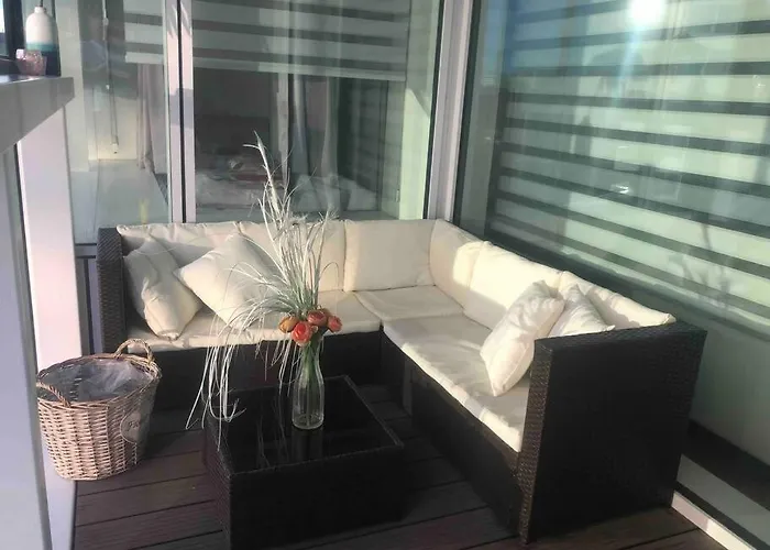 Downtown In The Heart Of The New Center, 4 Persons, Parking Apartmán *