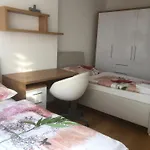 Downtown In The Heart Of The New Center, 4 Persons, Parking Appartamento Bratislava